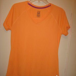 Danskin Now Peach T-Shirt for working out, cashual wear.  Lightweight!